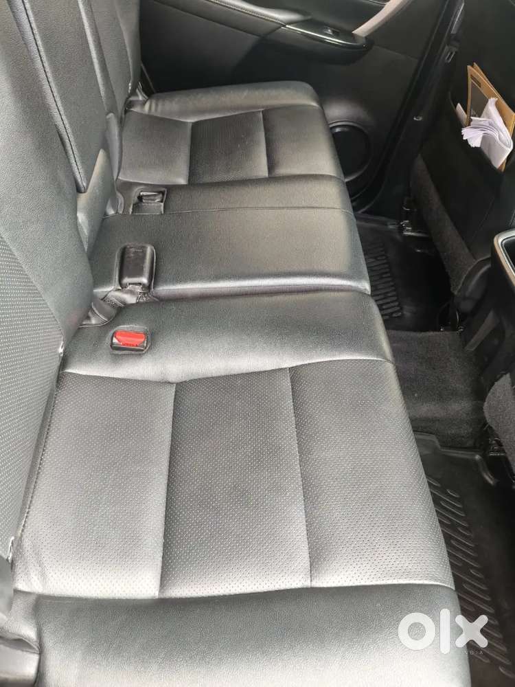 Toyota Fortuner 2025 Petrol Well Maintained. First Owner.