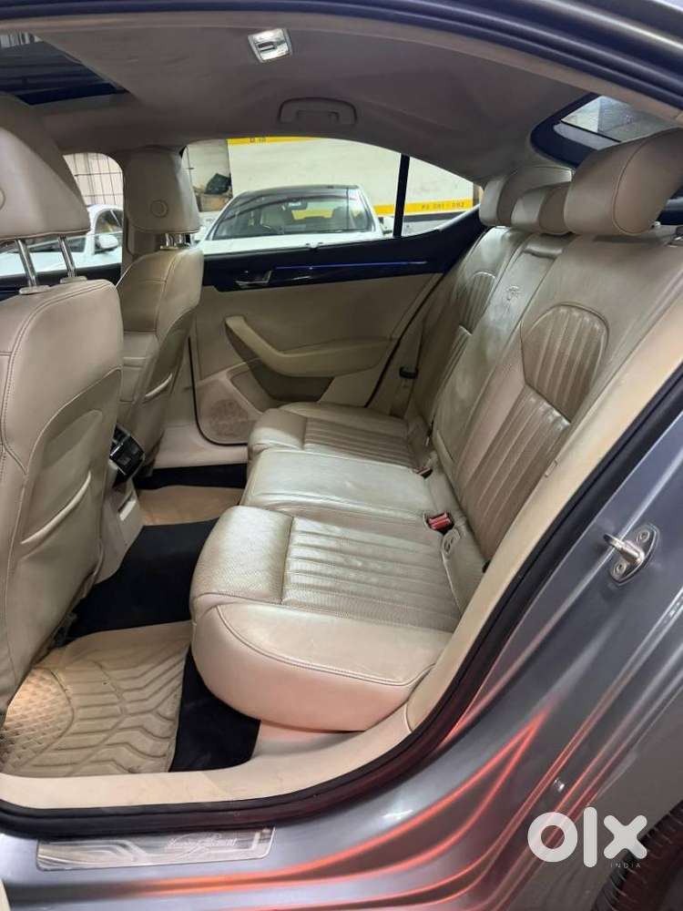 Skoda Superb L&k 2.0 Tdi At, 2018, Diesel