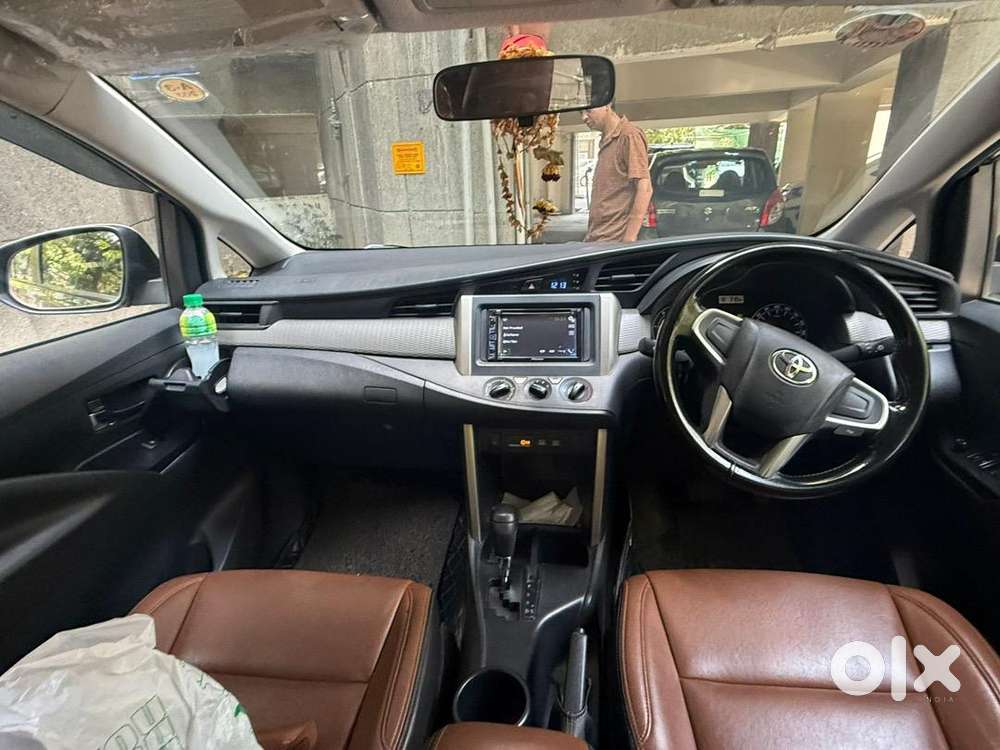 Toyota Innova Crysta 2017 Diesel 118000 Km Driven