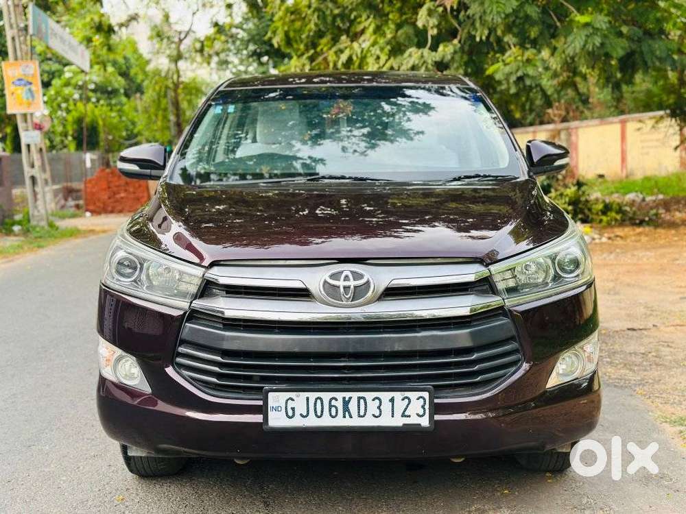 Toyota Innova Crysta 2.4 V, 2016, Diesel