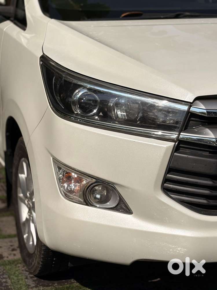 Toyota Innova Crysta 2.4 V 8 Str, 2018, Diesel