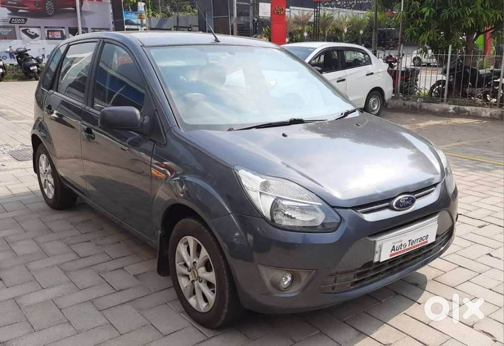 Ford Figo 2010-2012 Petrol Titanium, 2011, Petrol