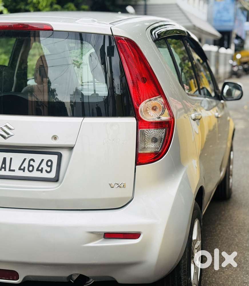 Maruti Suzuki Ritz Vxi, 2011, Petrol