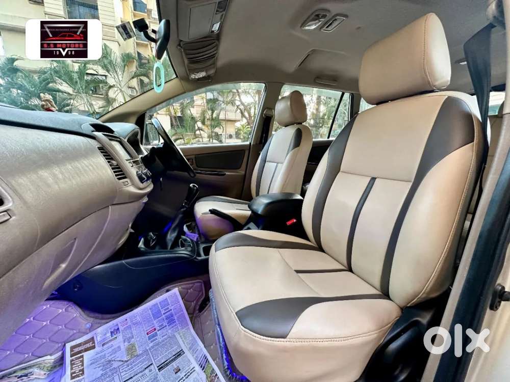 Toyota Innova 2.5 G (diesel) 8 Seater Bs Iv, 2015, Diesel