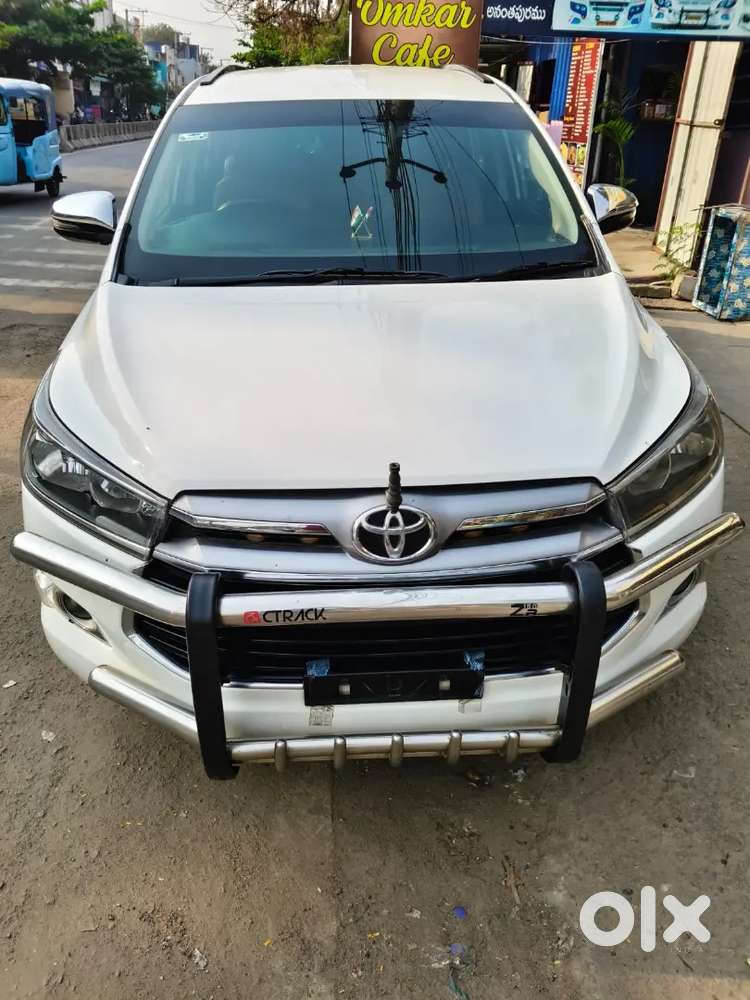 Toyota Innova Crysta 2019