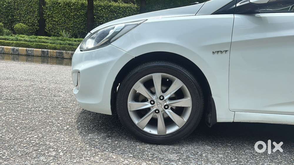 Hyundai Fluidic Verna 1.6 Vtvt Sx, 2012, Petrol