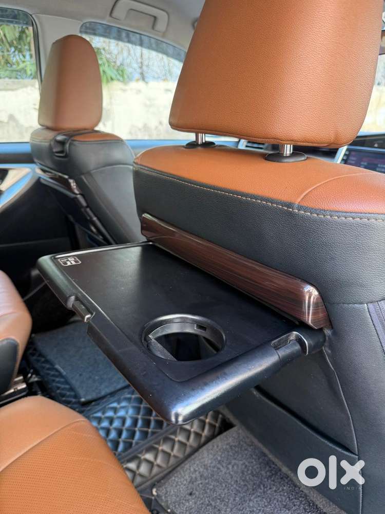 Toyota Innova Crysta 2.8 Zx At 7 Seater, 2022, Diesel