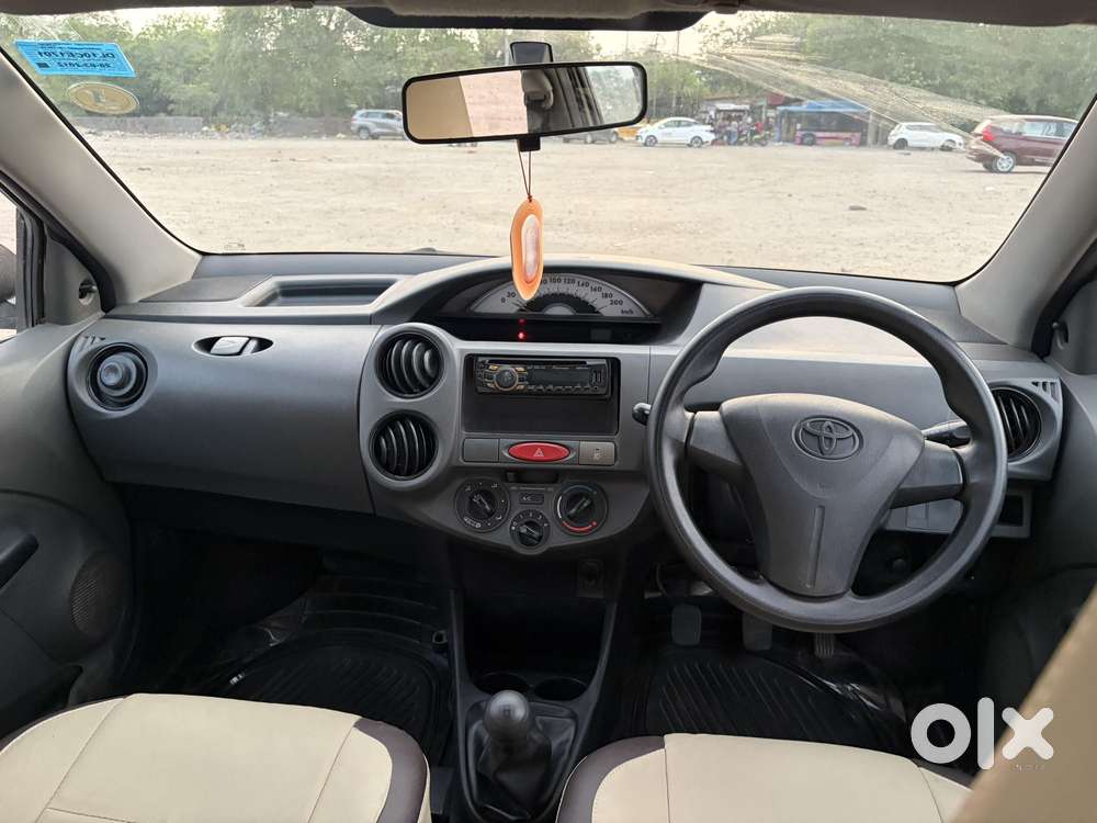 Toyota Etios Liva G, 2012, Petrol