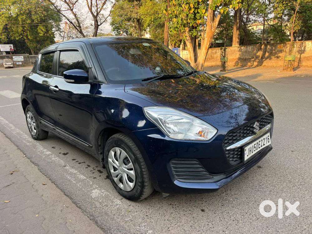 Maruti Suzuki Swift Vxi + Manual, 2022, Petrol