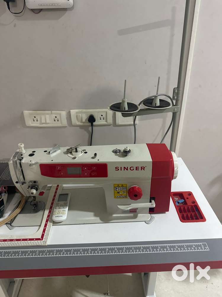Sewing machine - singer (9900)
