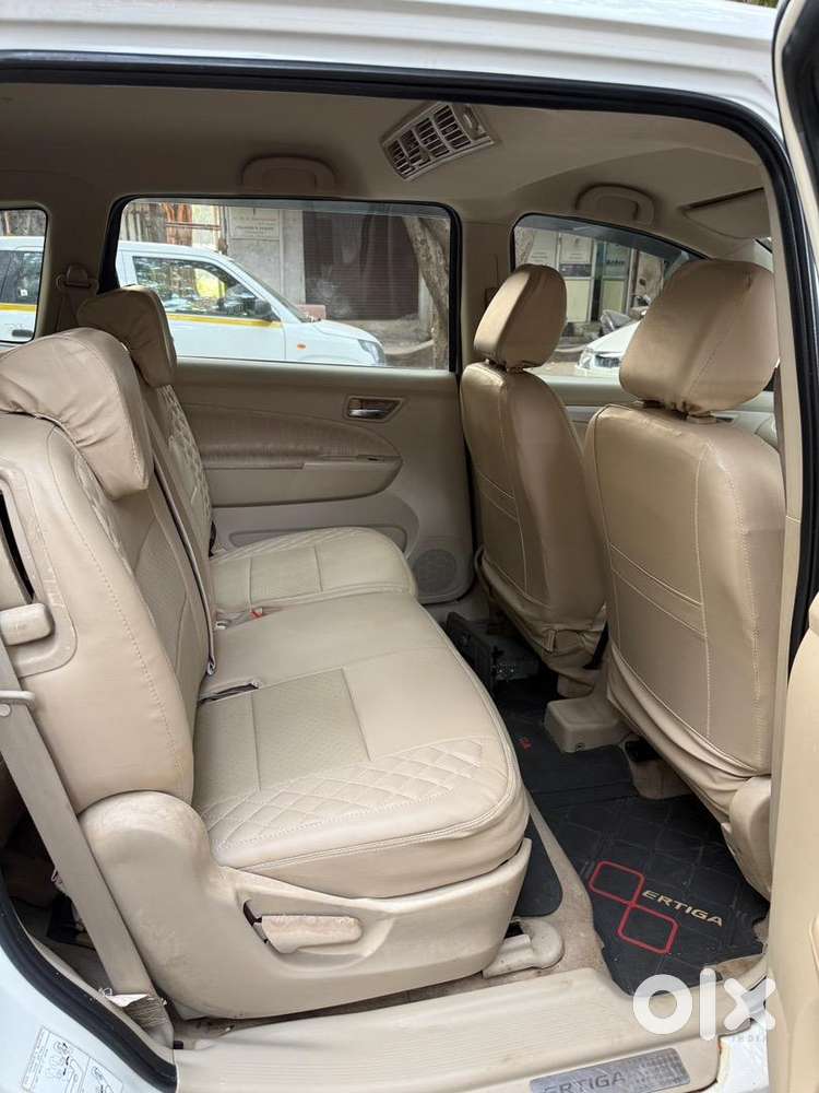 Maruti Suzuki Ertiga Vxi Petrol/cng
