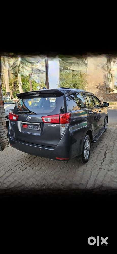 Toyota Innova Crysta 2.8 Gx At, 2017, Diesel