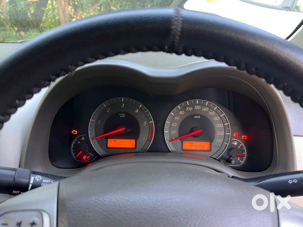 Toyota Corolla Altis 2010