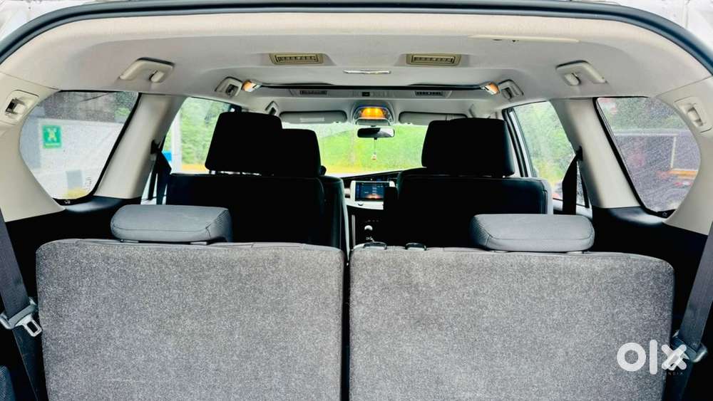 Toyota Innova Crysta Petrol 2016