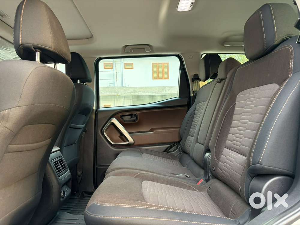 Mahindra Scorpio N Z6 Diesel Mt 4wd 7 Str, 2023, Diesel