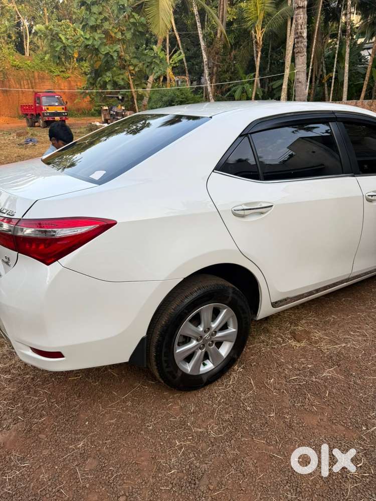 Toyota Corolla Altis Diesel 2015
