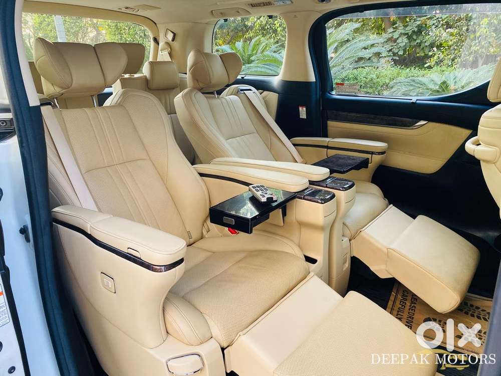 Toyota Vellfire Vip – Executive Lounge, 2021, Petrol