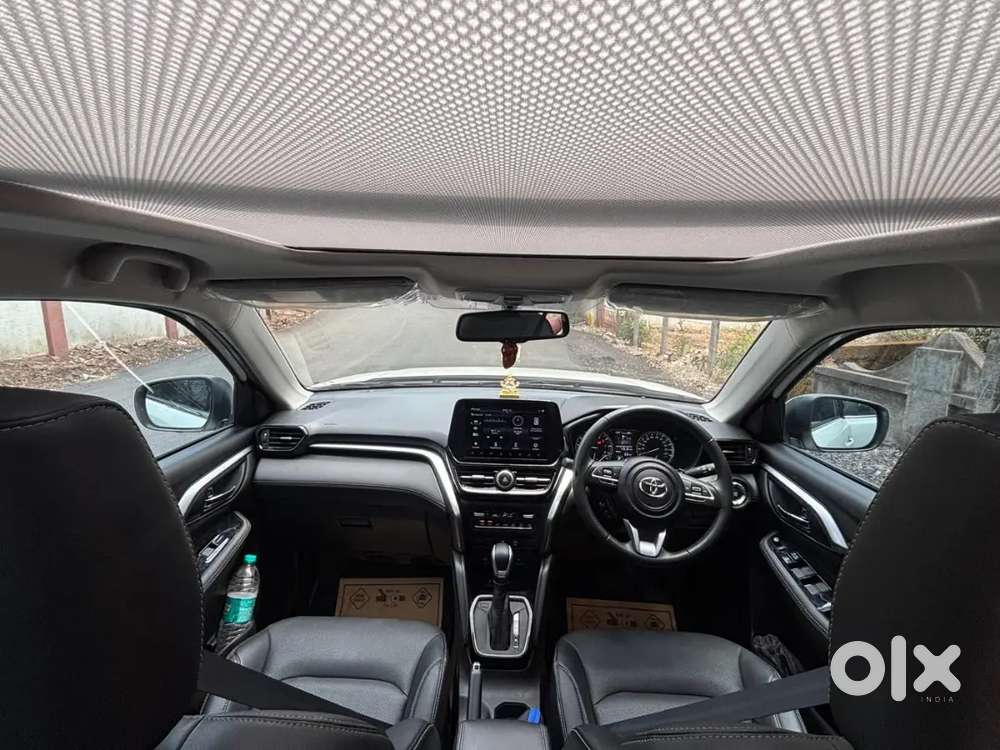Toyota Urban Cruiser Hyryder 2024 Petrol 23000 Km Driven
