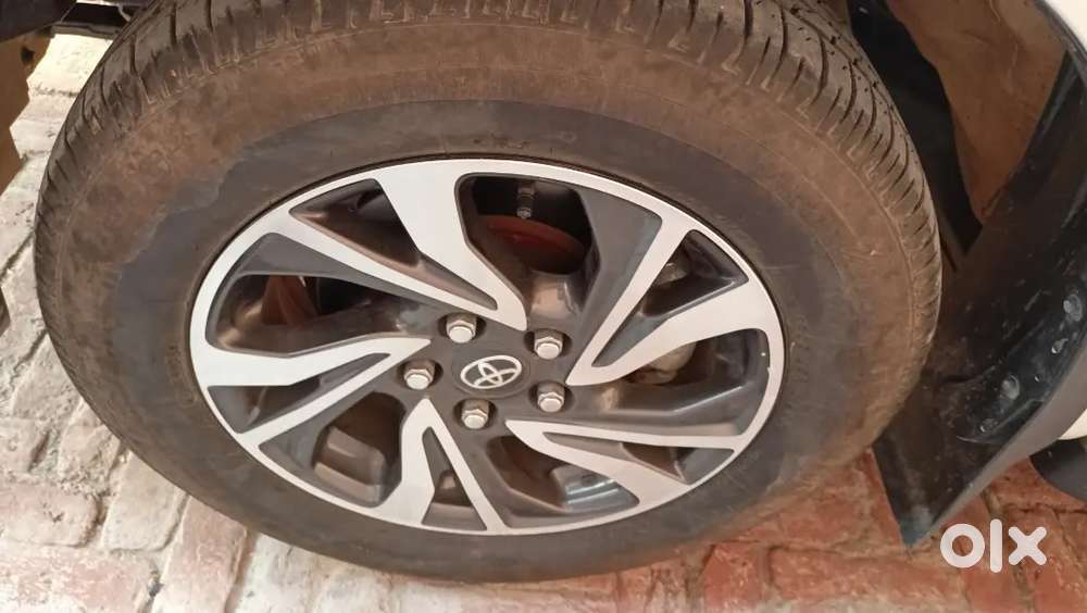 Toyota Innova Crysta 2022 Diesel 38500 Km Driven