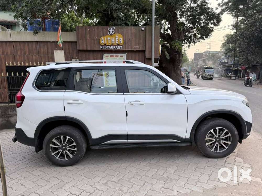 Mahindra Scorpio-n 2.0 Z8 Petrol Mt 7 Str, 2024, Petrol