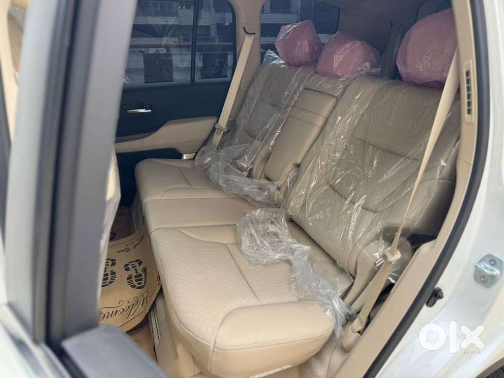 Toyota Land Cruiser Zx Petrol, 2025, Petrol