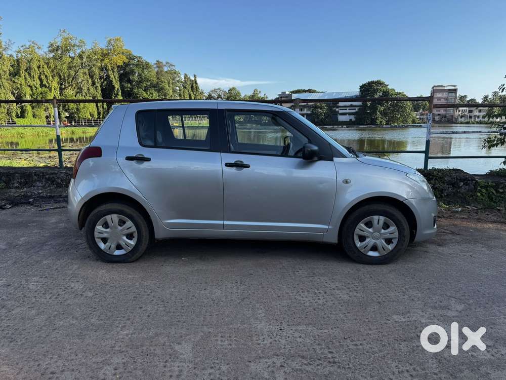 Maruti Suzuki Swift Vxi Optional, 2006, Petrol