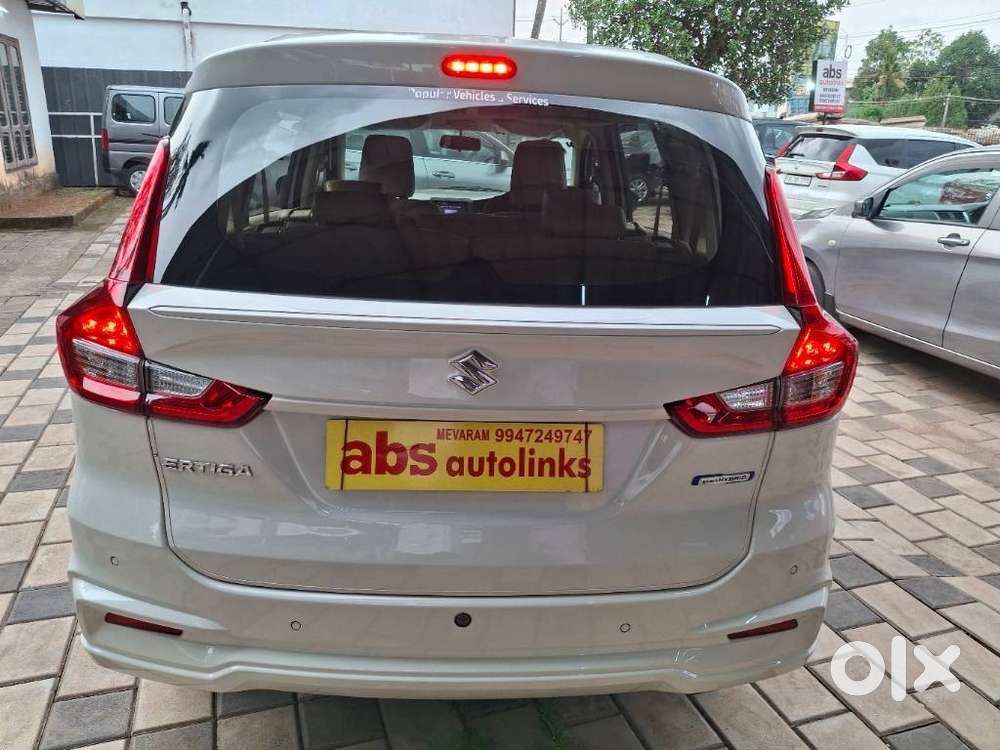 Maruti Suzuki Ertiga Vxi At Petrol, 2022, Petrol