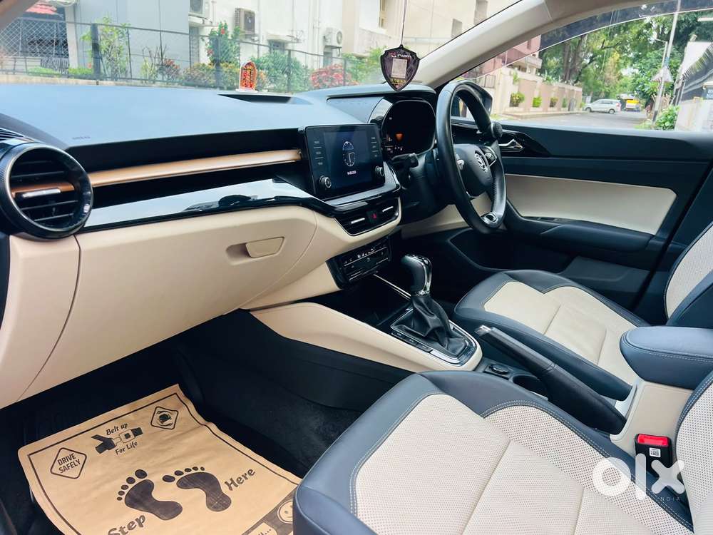Skoda Slavia 1.5 Tsi Style At, 2022, Petrol