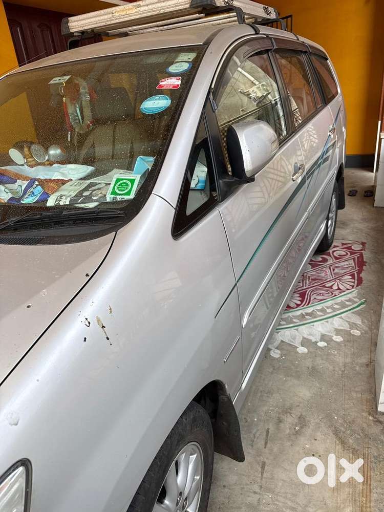 Toyota Innova 2012 Diesel Well Maintained