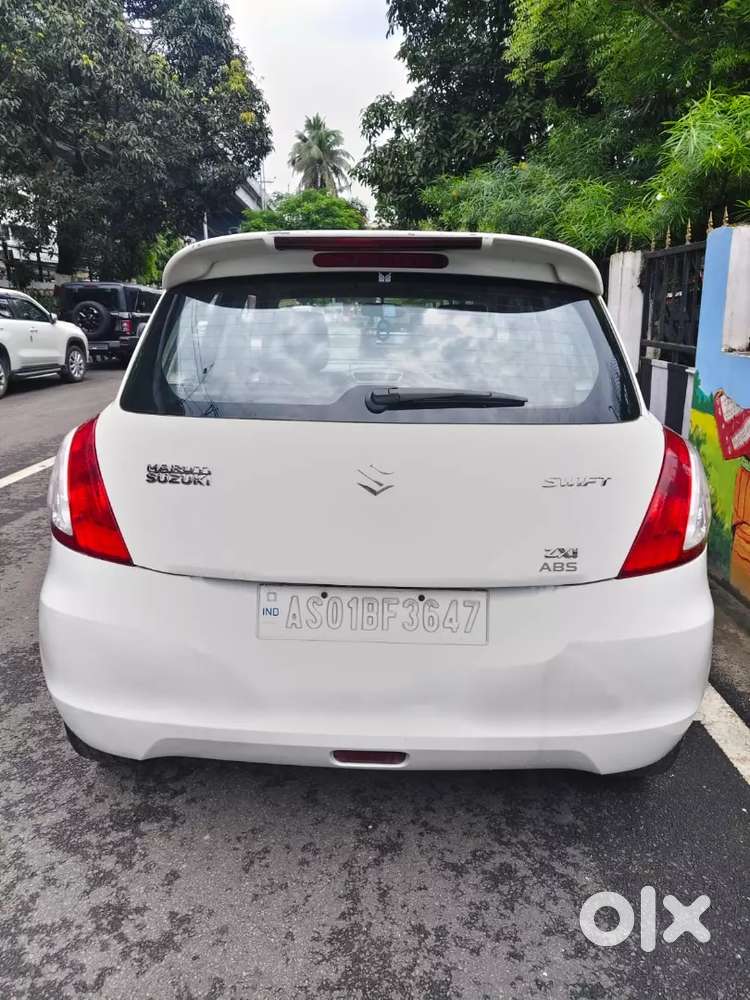 Maruti Suzuki Swift Zxi 2013