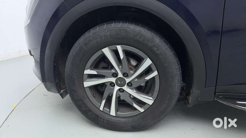Mahindra Xuv700 2.2 Ax 5 Diesel At Str, 2023, Diesel
