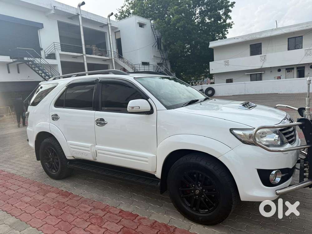 Toyota Fortuner, 2015, Diesel