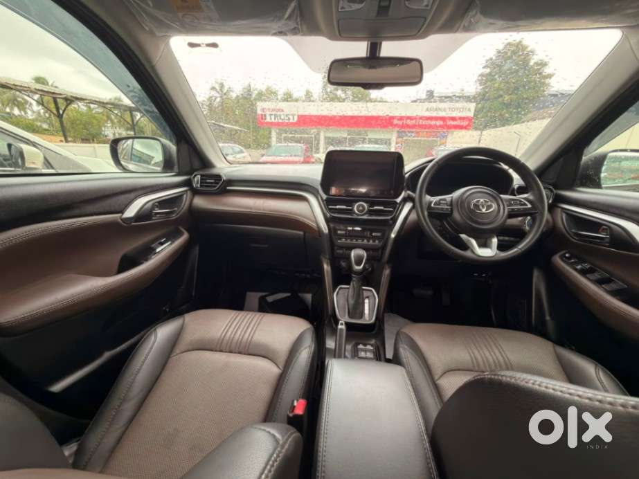 Toyota Urban Cruiser Hyryder 1.5 V Hybrid, 2024, Petrol