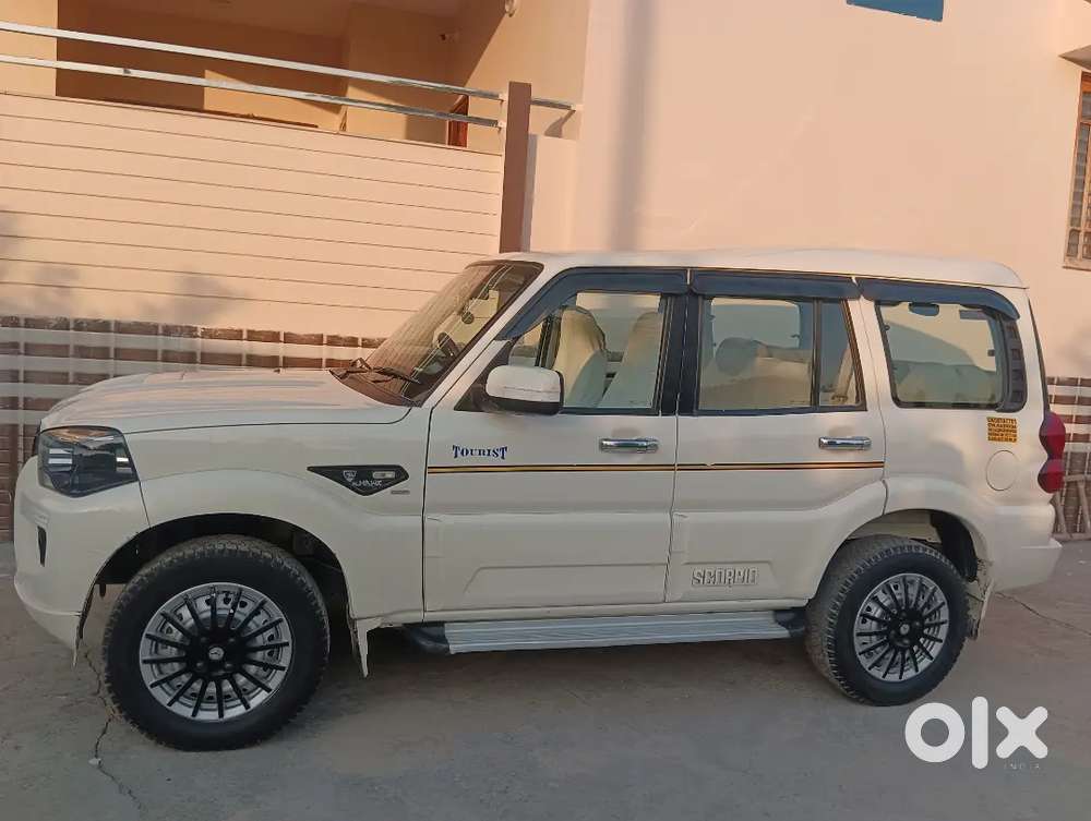 Mahindra Scorpio Classic 2021 Diesel 84000 Km Driven