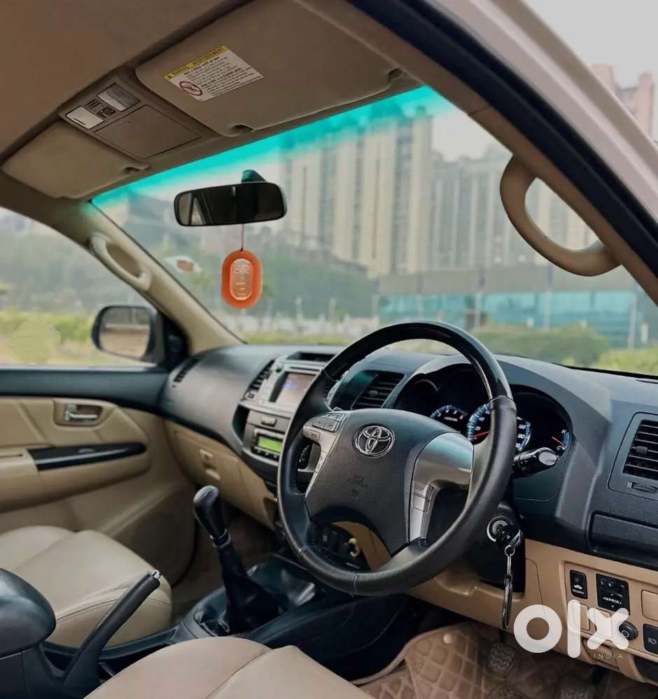 Toyota Fortuner 2015 1st Owner Diesel 99000 Km Driven