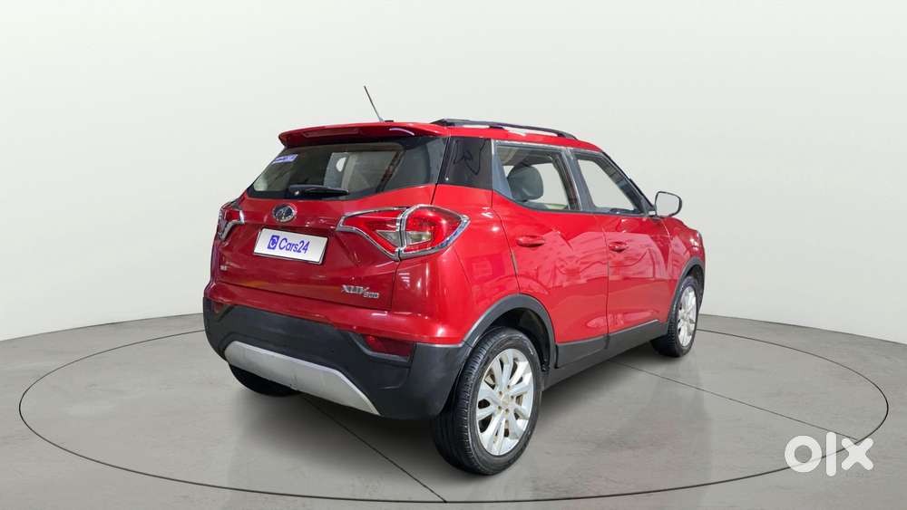 Mahindra Xuv300 W8, 2022, Petrol