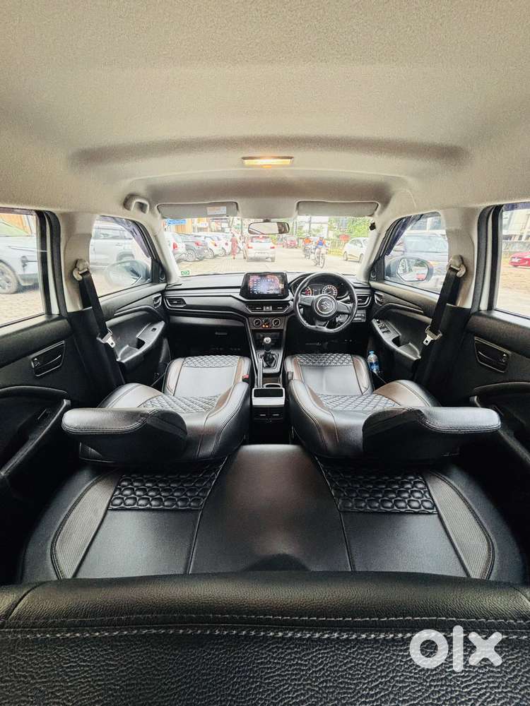Maruti Suzuki Brezza 1.5 Lxi Smart Hybrid, 2024, Petrol