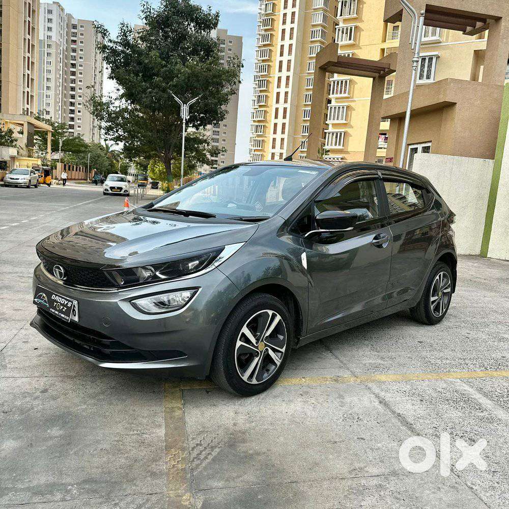 Tata Altroz Xza Plus (s), 2022, Petrol
