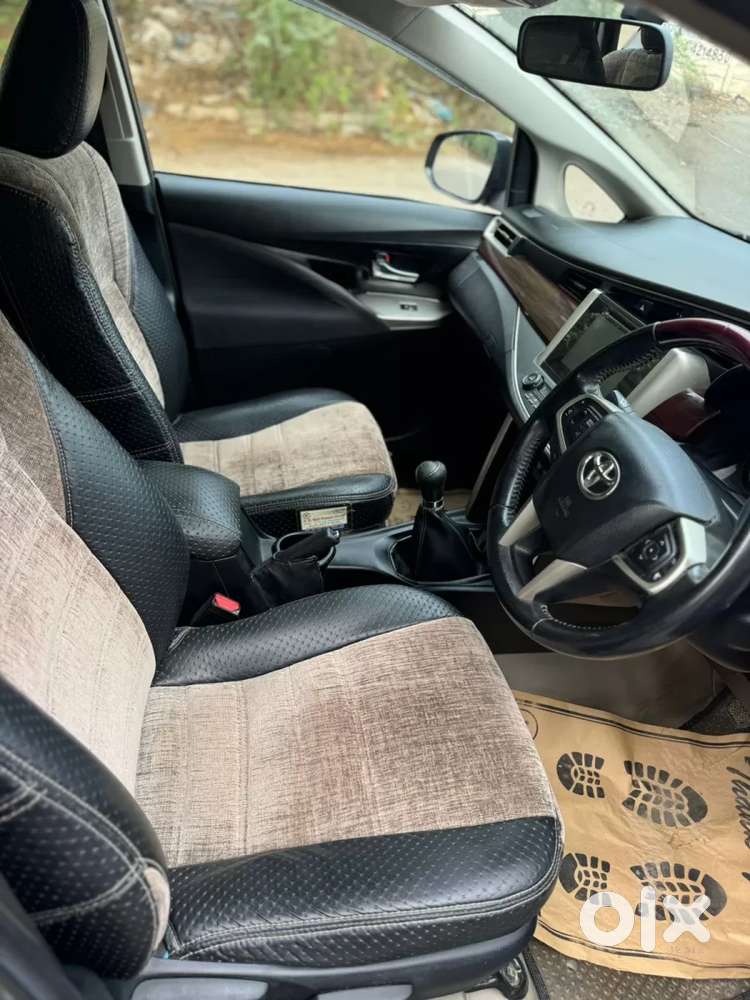 Toyota Innova Crysta 2.4 V 7 Str, 2016, Diesel