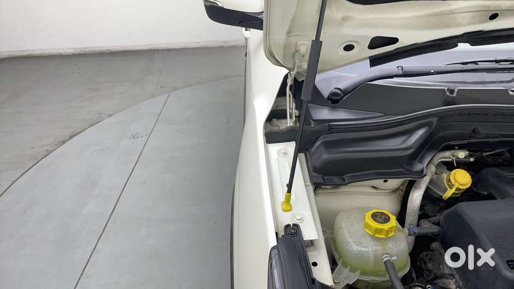 Mahindra Xuv300 W8 (o) 1.5 Diesel Amt, 2021, Diesel