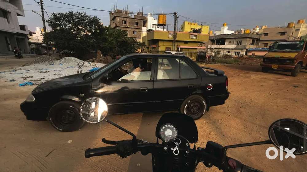 Maruti Suzuki Esteem 2005 Petrol Well Maintained