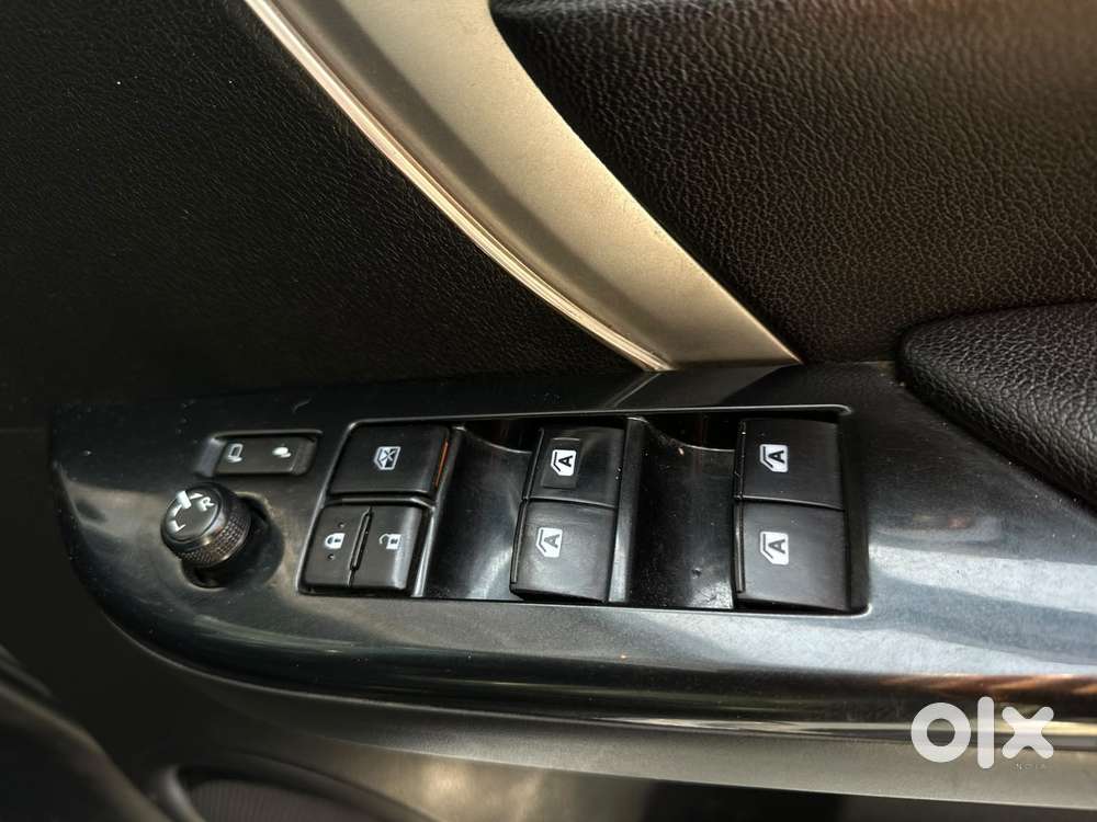 Toyota Fortuner Legender 4x4 At 2.8, 2025, Diesel