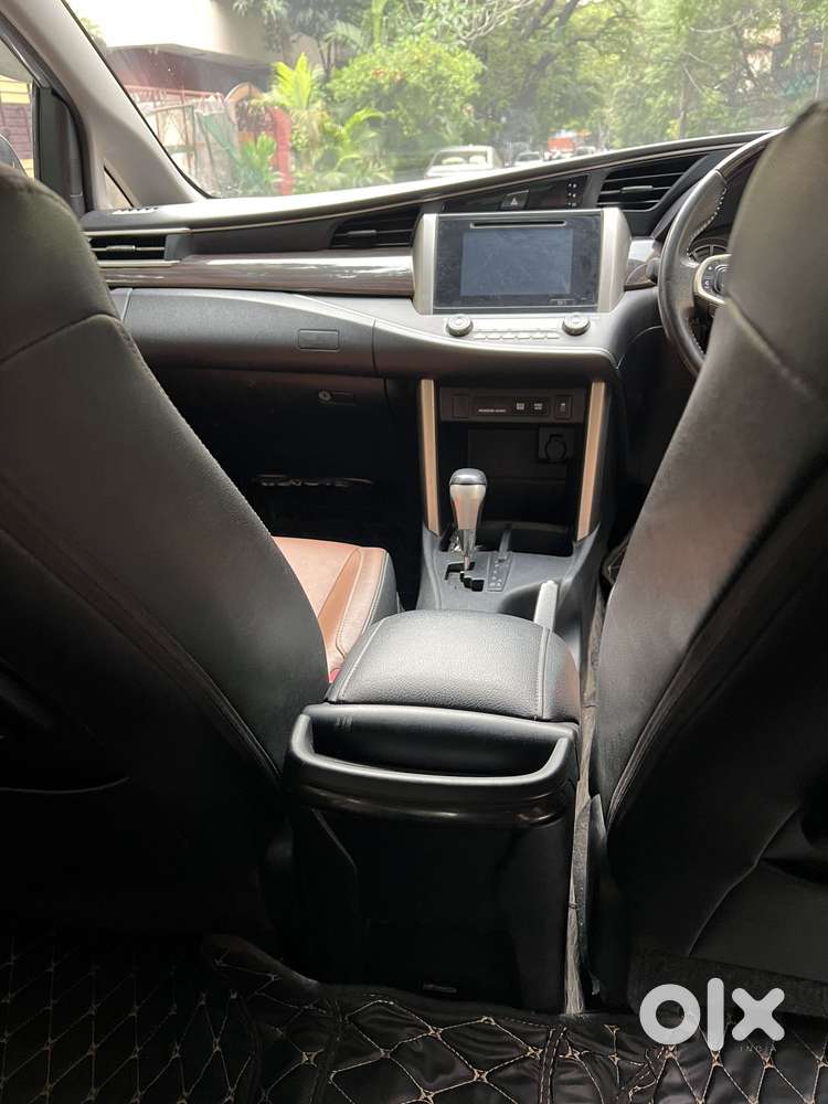 Toyota Innova Crysta 2.8z Automatic, 2018, Diesel