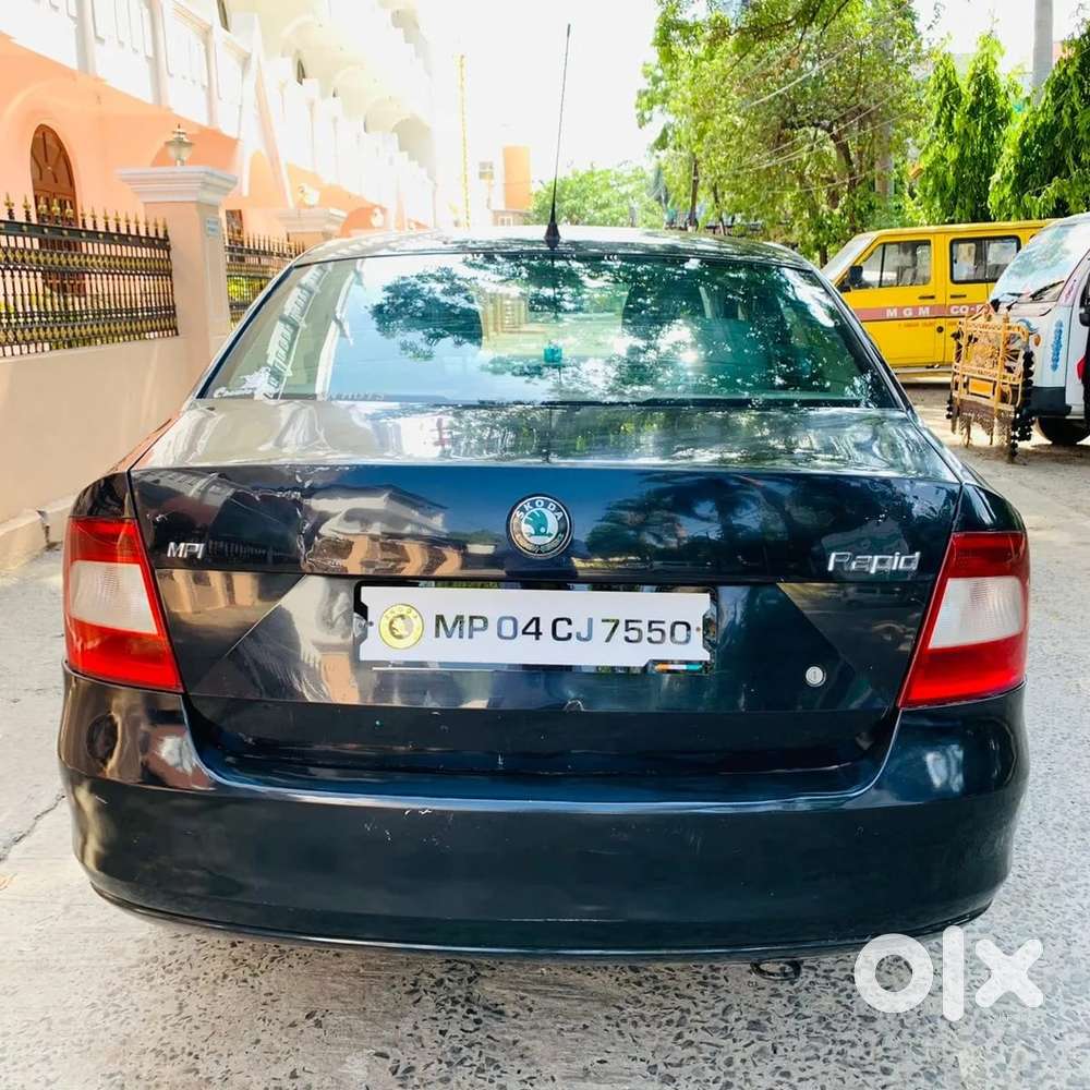 Skoda Rapid 2011-2013 1.6 Mpi At Elegance, 2012, Petrol