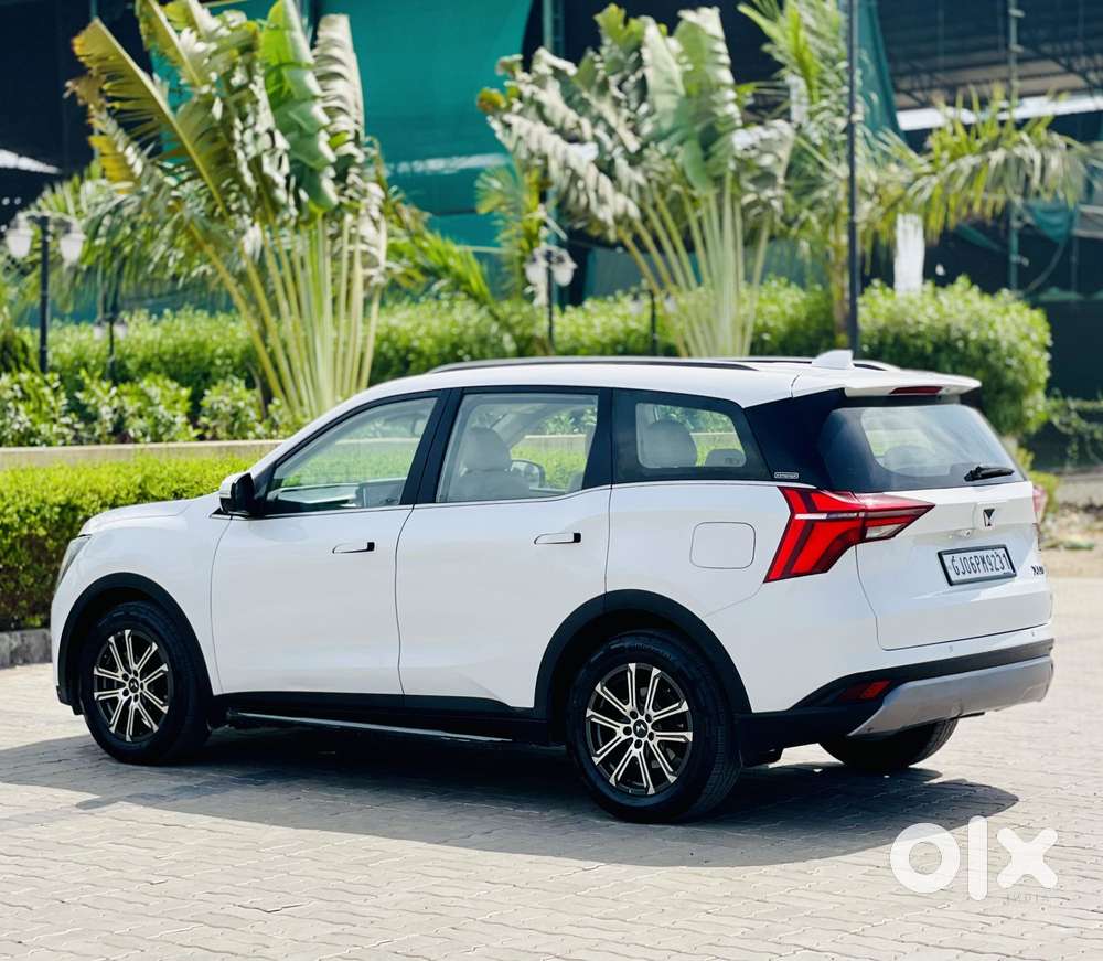 Mahindra Xuv700 2.2 Ax 7 Diesel Mt Luxury Pack Str, 2023, Diesel