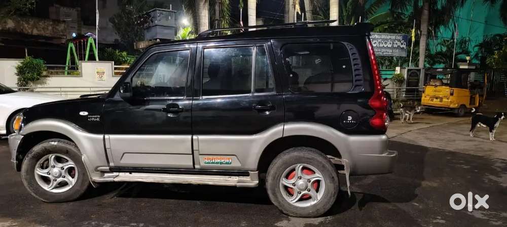 Mahindra Scorpio Diesel 2011 Variant