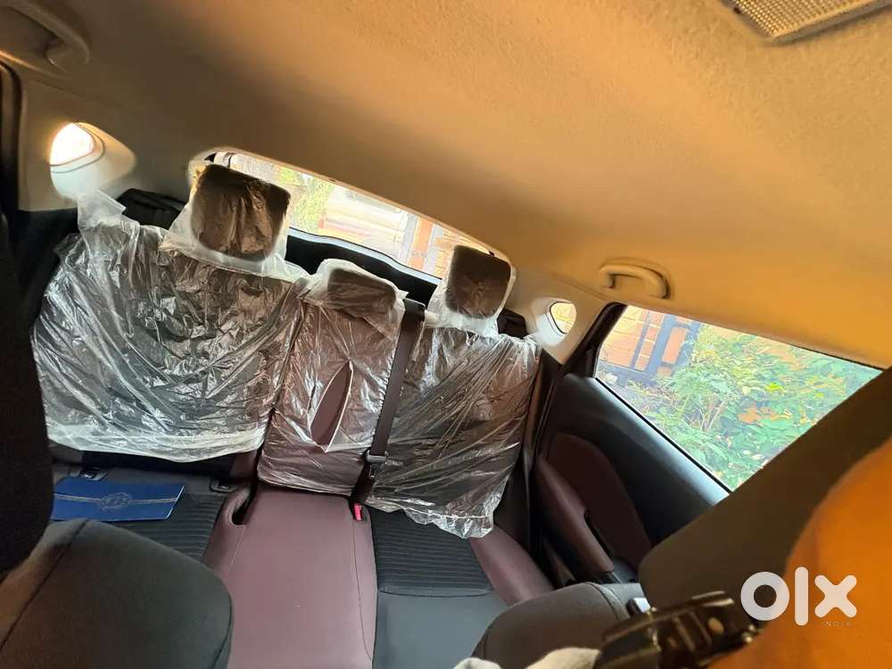 Single Owner Genuine Km Mint Condition Fronx For Urgent Sale