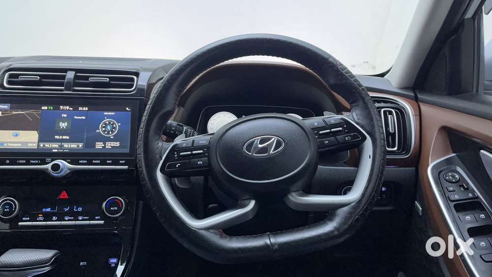 Hyundai Alcazar 2.0 Signature (o) Petrol At 7 Str, 2022, Petrol