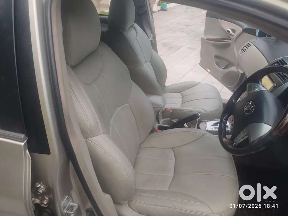 Toyota Corolla Altis 2013