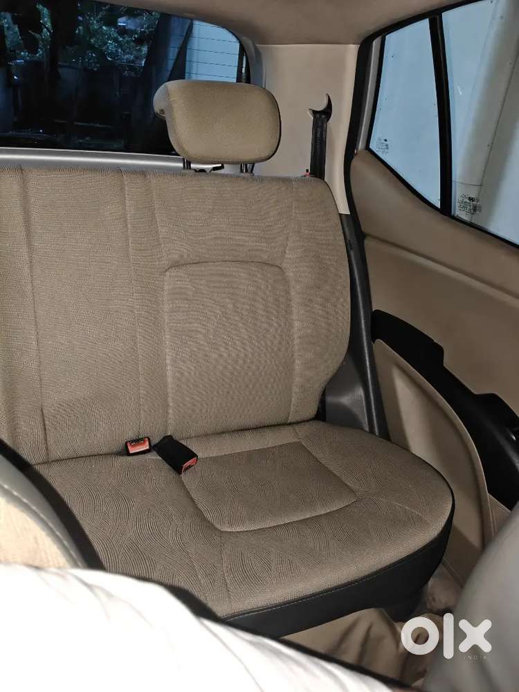 Hyundai I10 Sportz 2011 Model